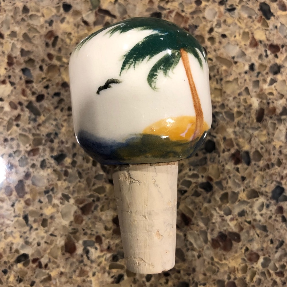Wine bottle stopper